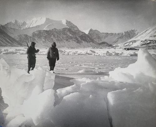 Zdjęcia Tadeusza Makarewicza wykonane podczas pobytu na Spitsbergenie. 